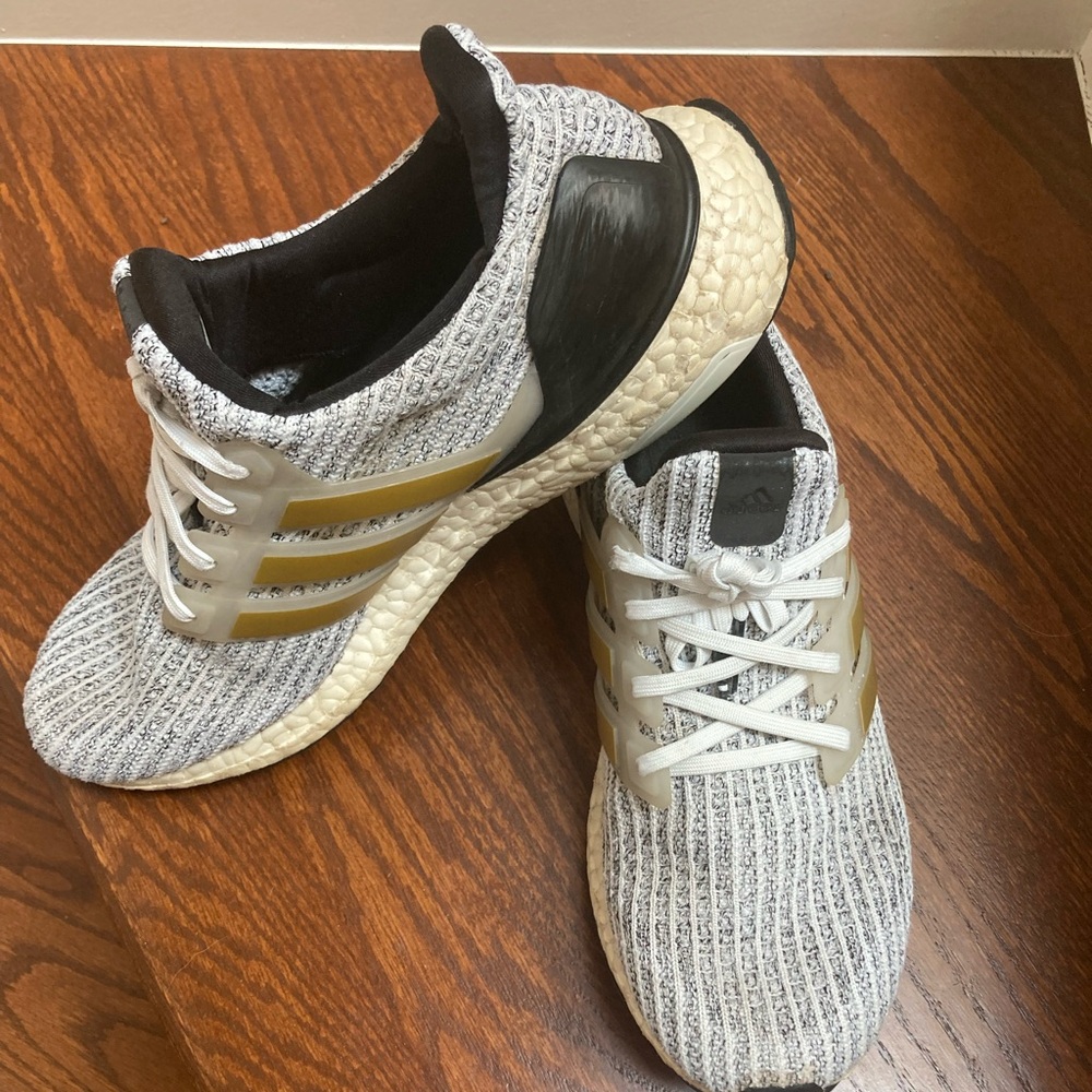 Mens Adidas Shoes Size 9